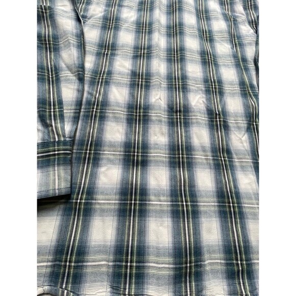 Carhartt long sleeve plaid button up shirt for men XL extra large - Picture 9 of 9